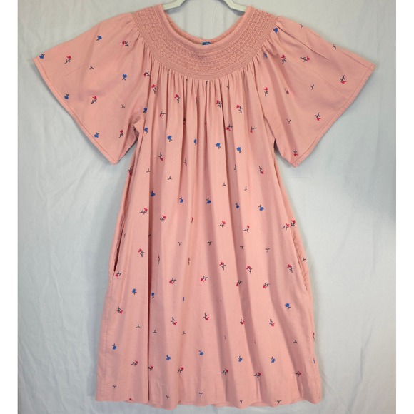 Old Navy Dresses & Skirts - Old Navy Pink Embroidered Floral Smocked Dress Flutter Sleeve Casual L Tall